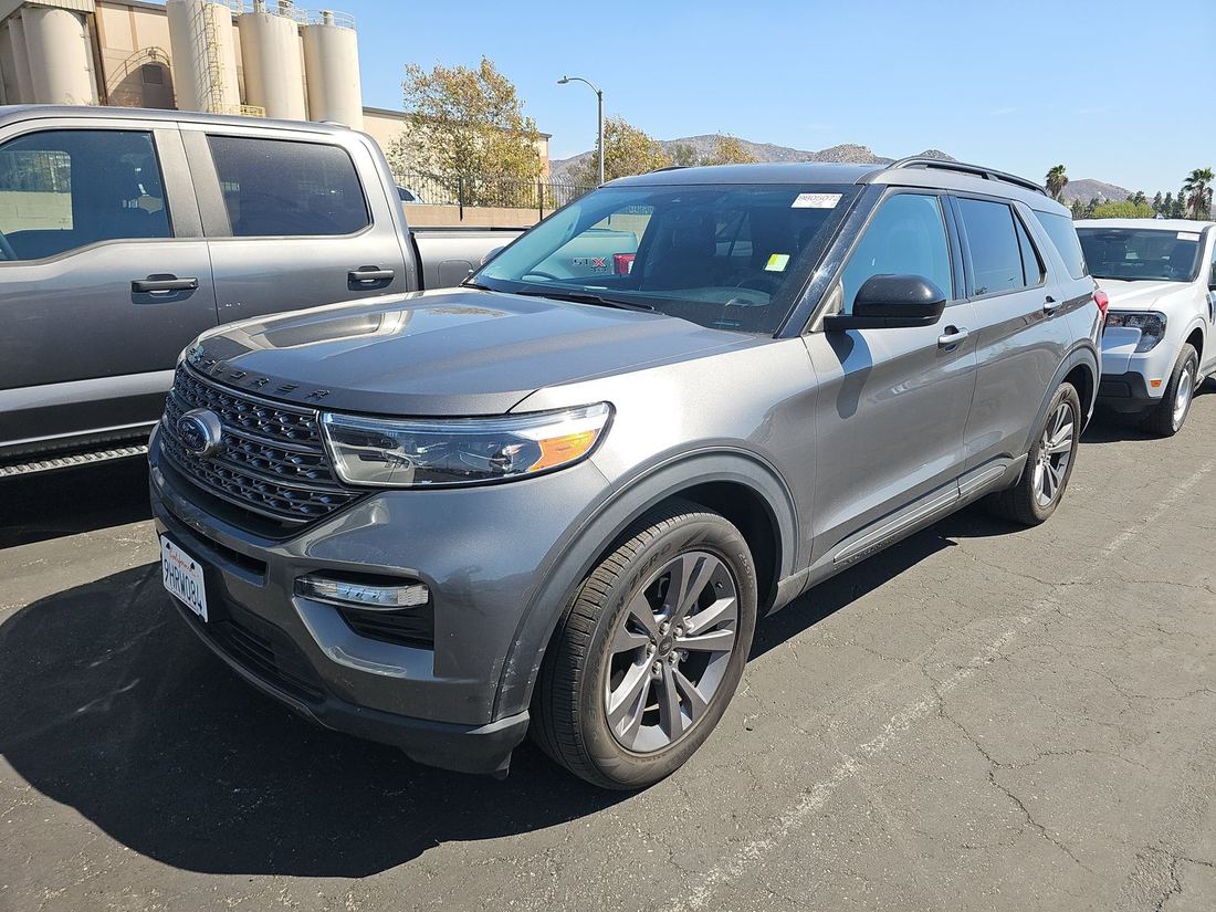 2023 FORD XLT