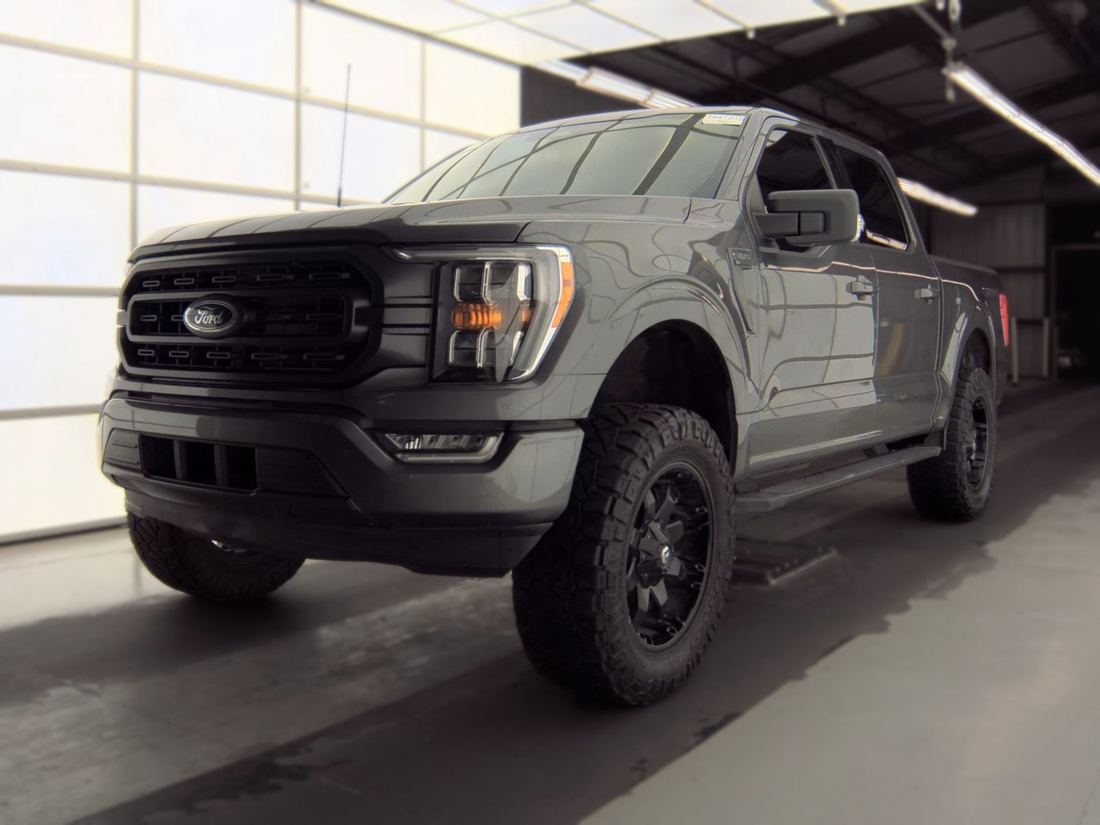 2023 FORD SuperCrew