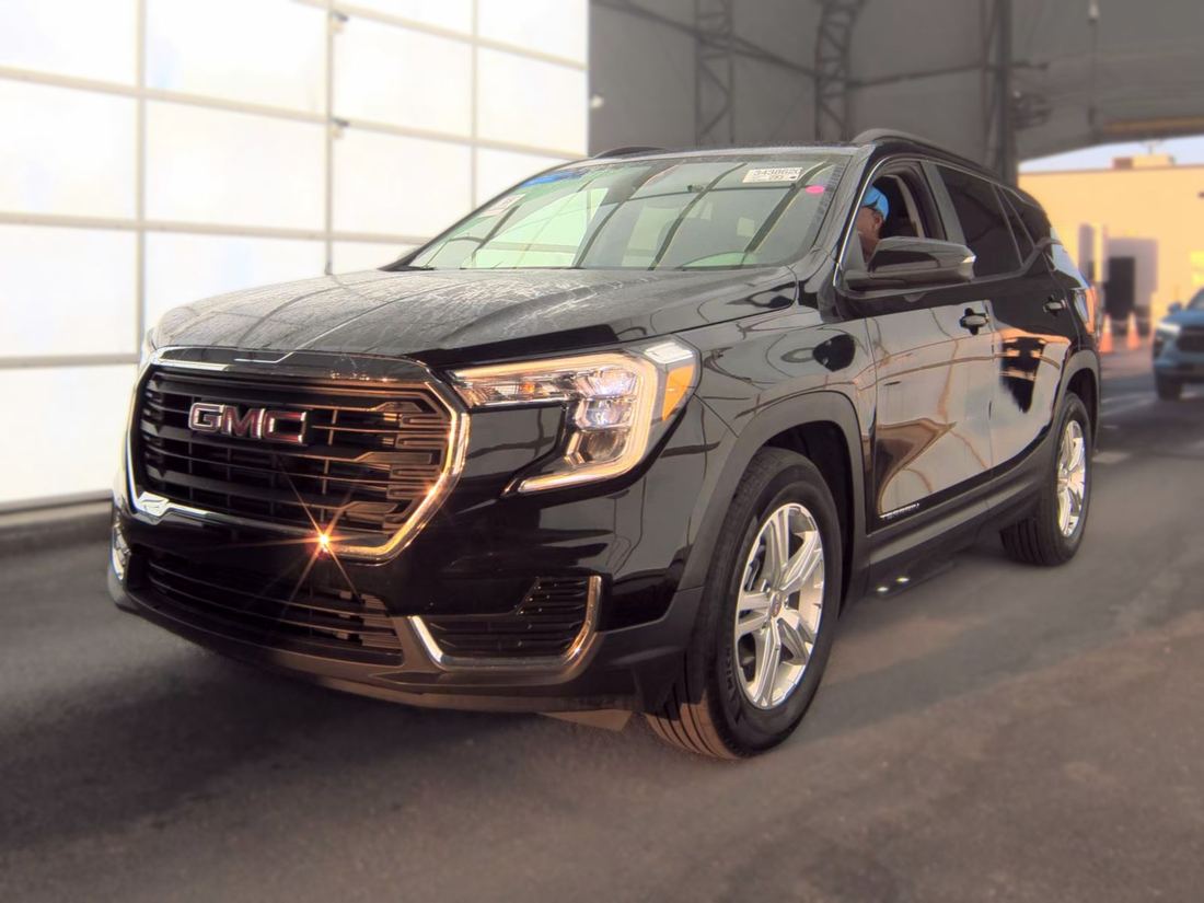 2024 GMC SLE
