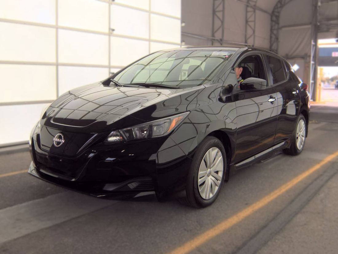 2025 NISSAN S