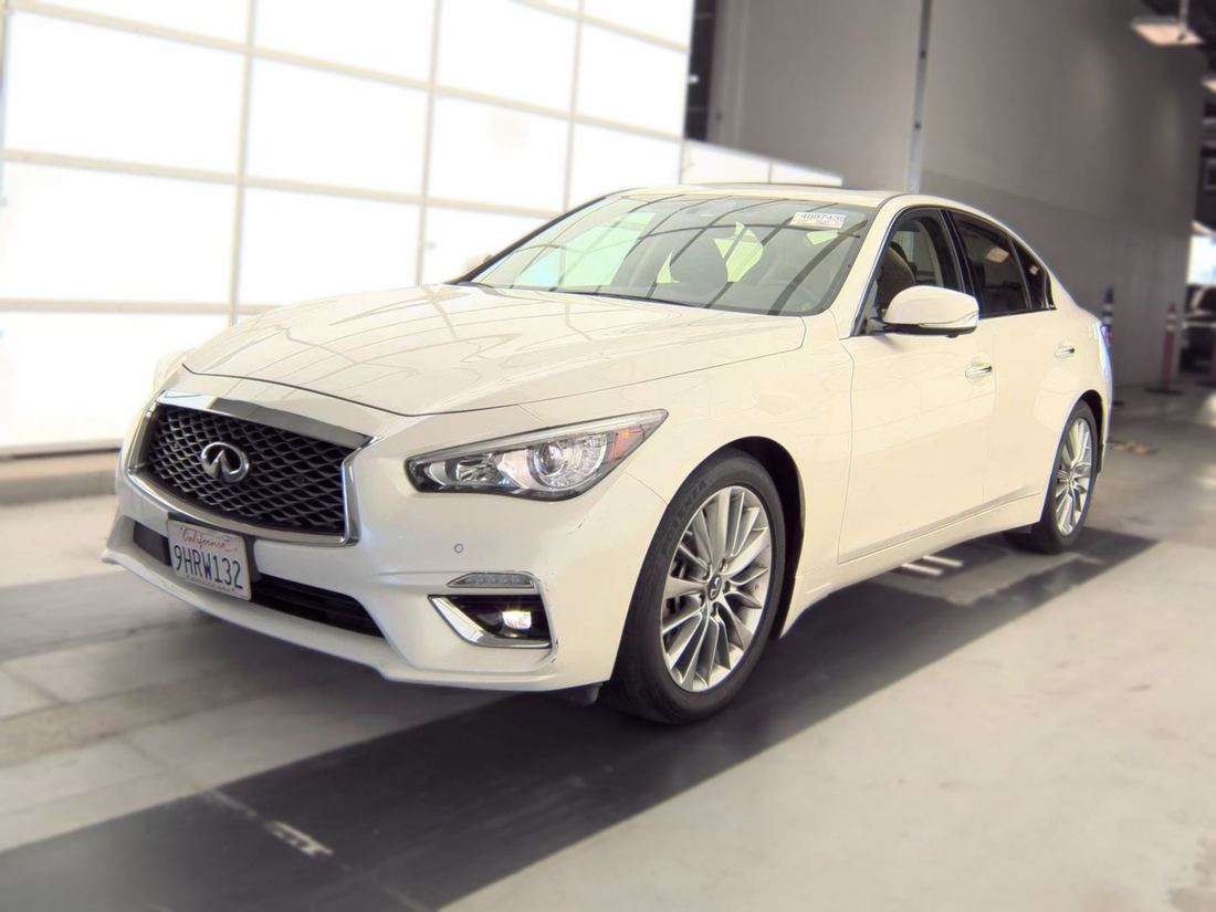 2023 INFINITI Luxe