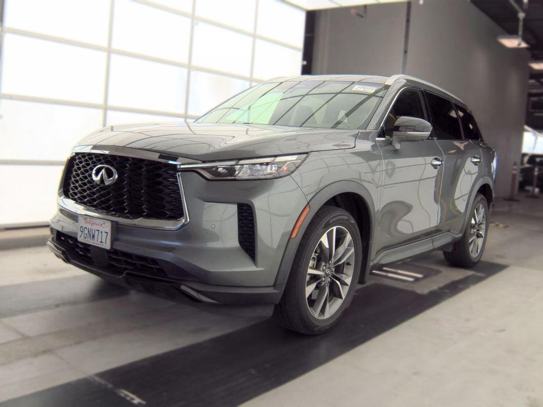 2023 INFINITI Luxe