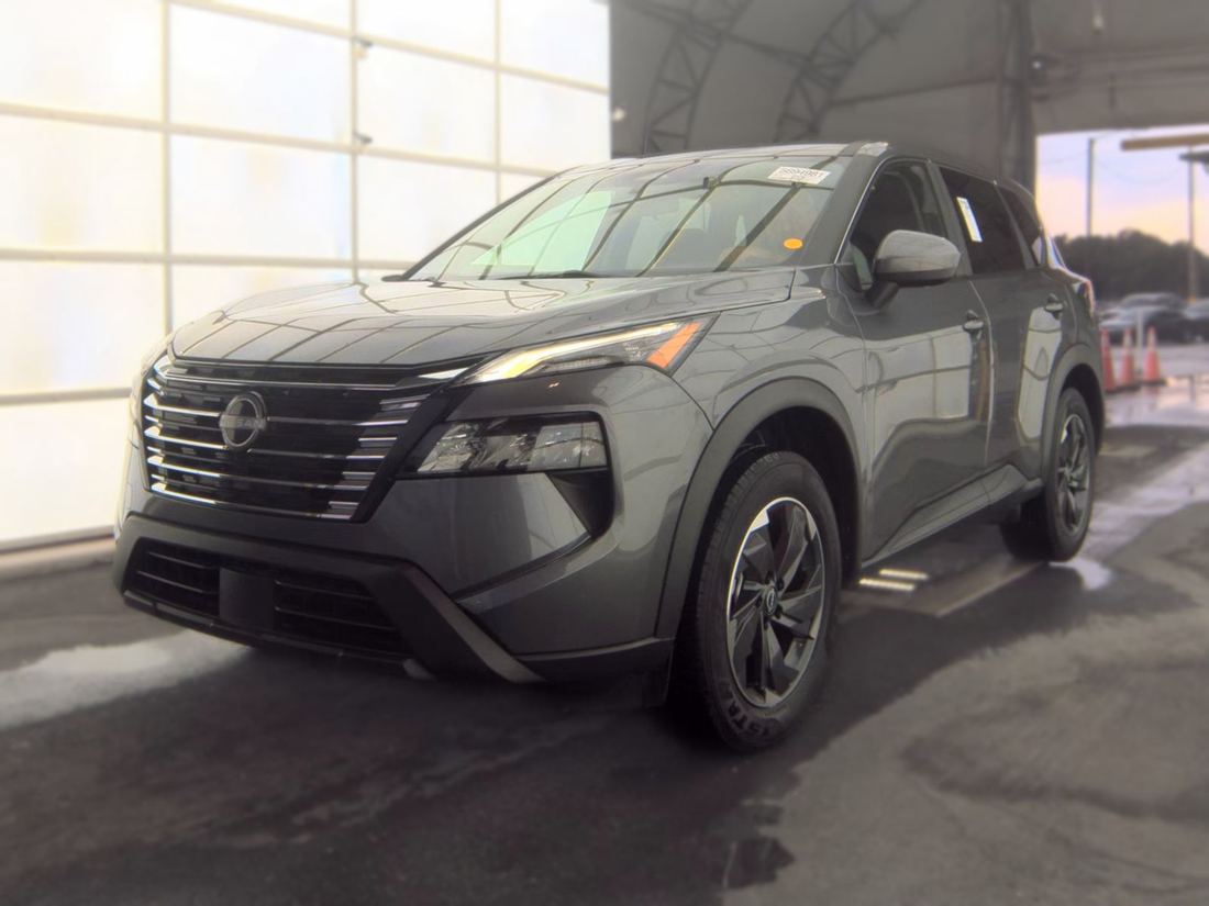 2024 Nissan SV
