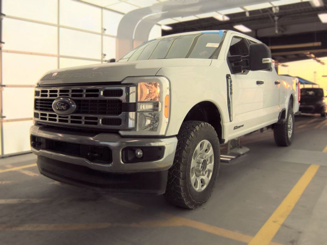 2023 FORD F-Series Super Duty - Single Rear Wheel