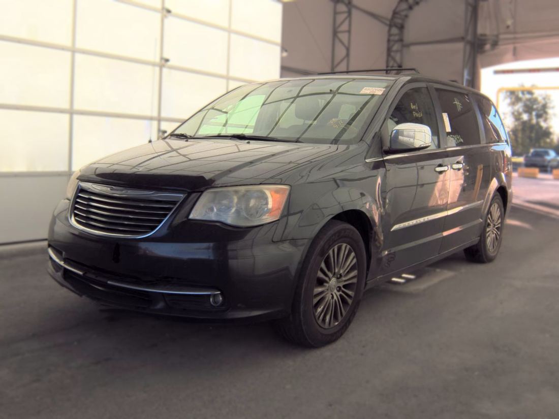 2013 CHRYSLER Touring-L