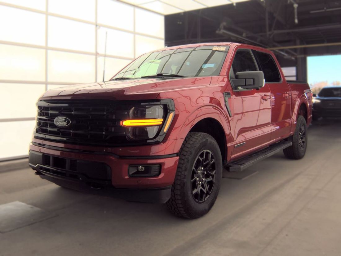 2024 FORD XLT