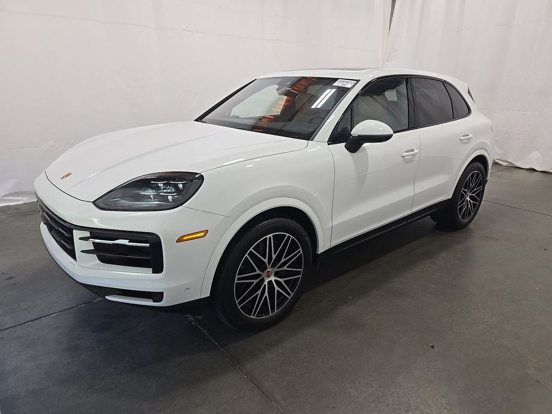 2026 PORSCHE Cayenne