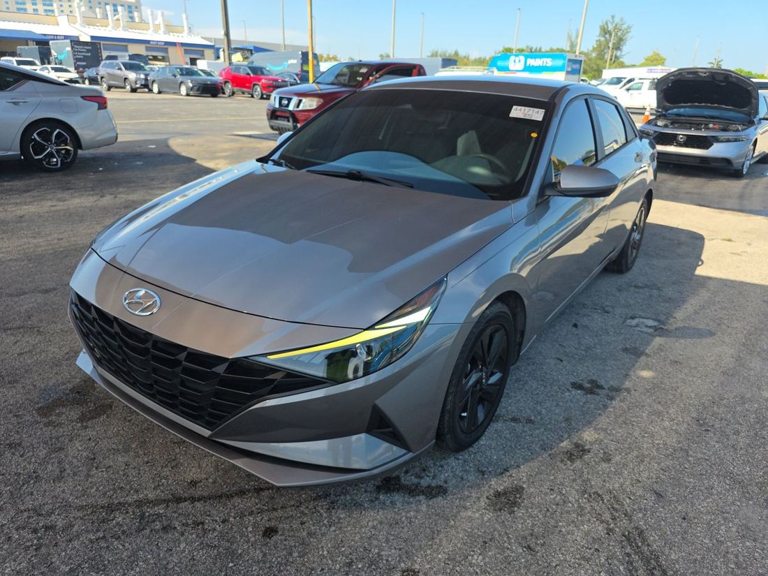 2022 HYUNDAI SEL