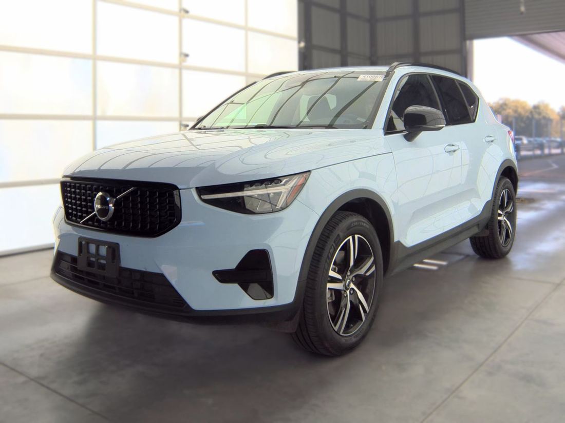 2024 VOLVO Core (Bright/Dark)
