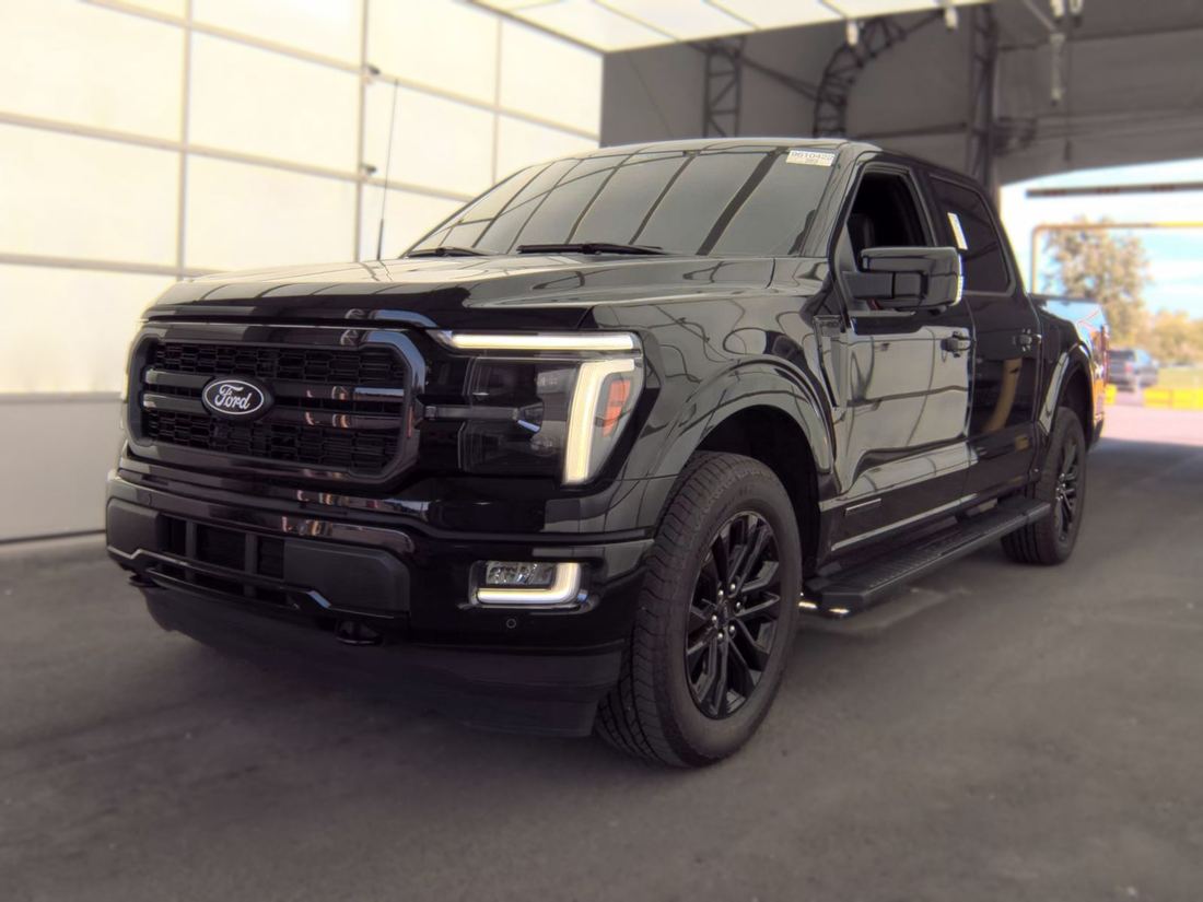 2024 FORD Lariat