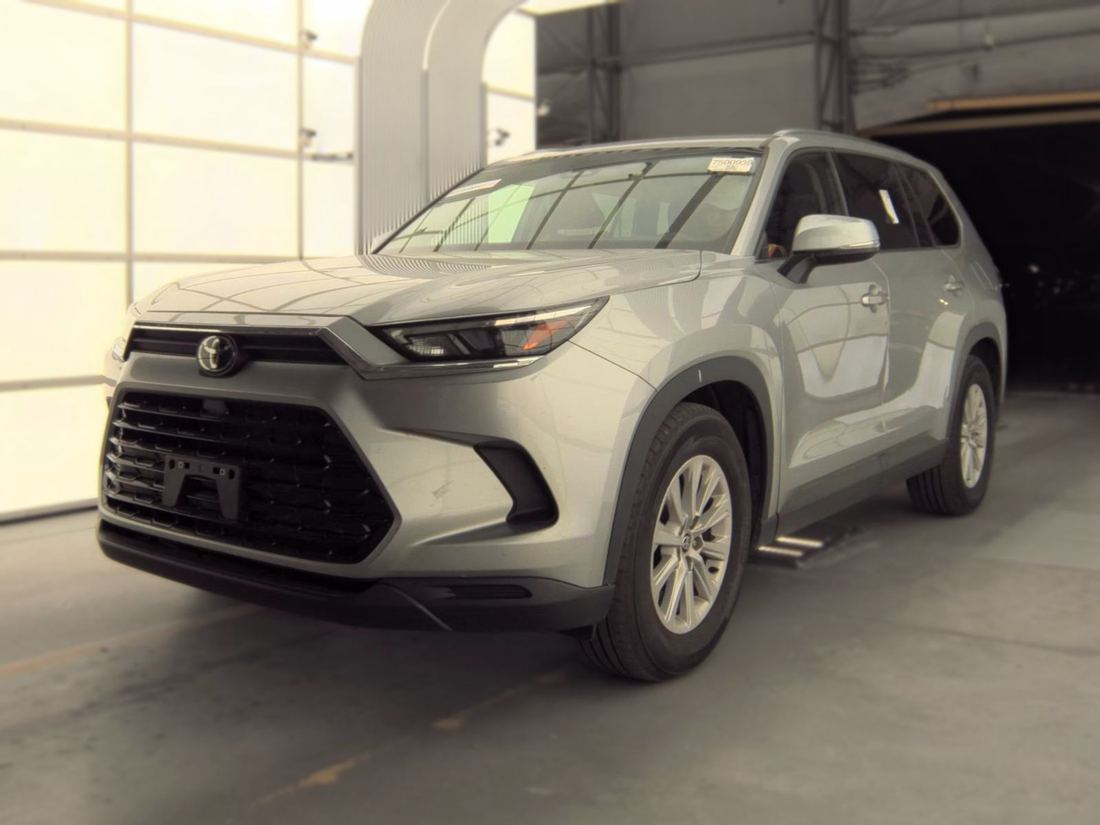 2025 Toyota 15 Series