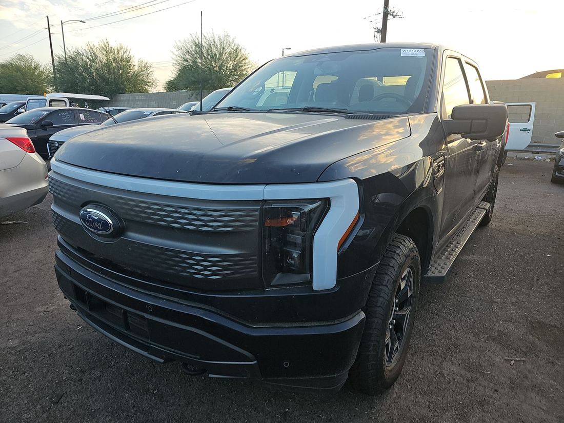2023 FORD SuperCrew