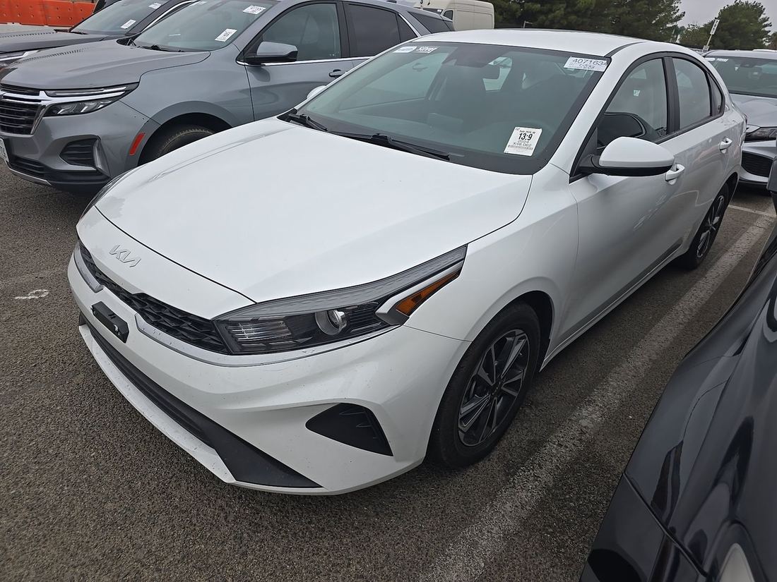 2024 KIA LX, LXS