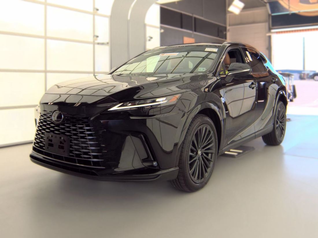 2024 LEXUS 15 Series