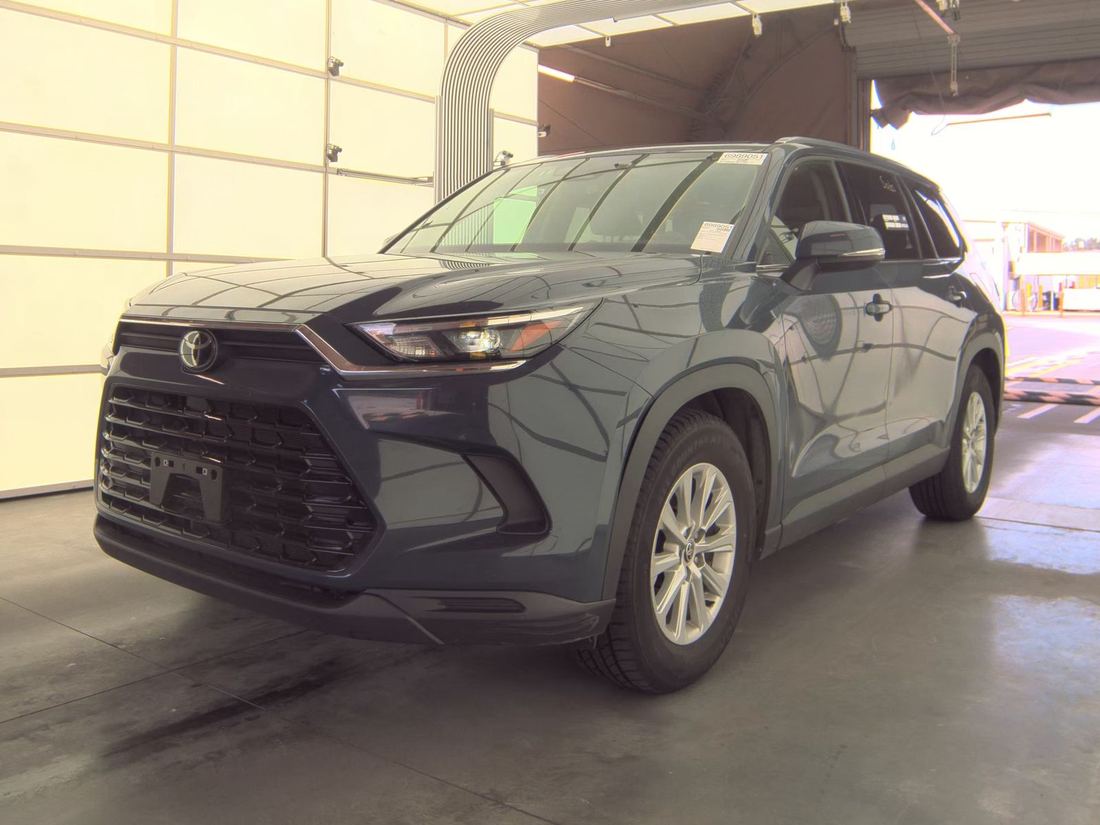 2025 TOYOTA 15 Series