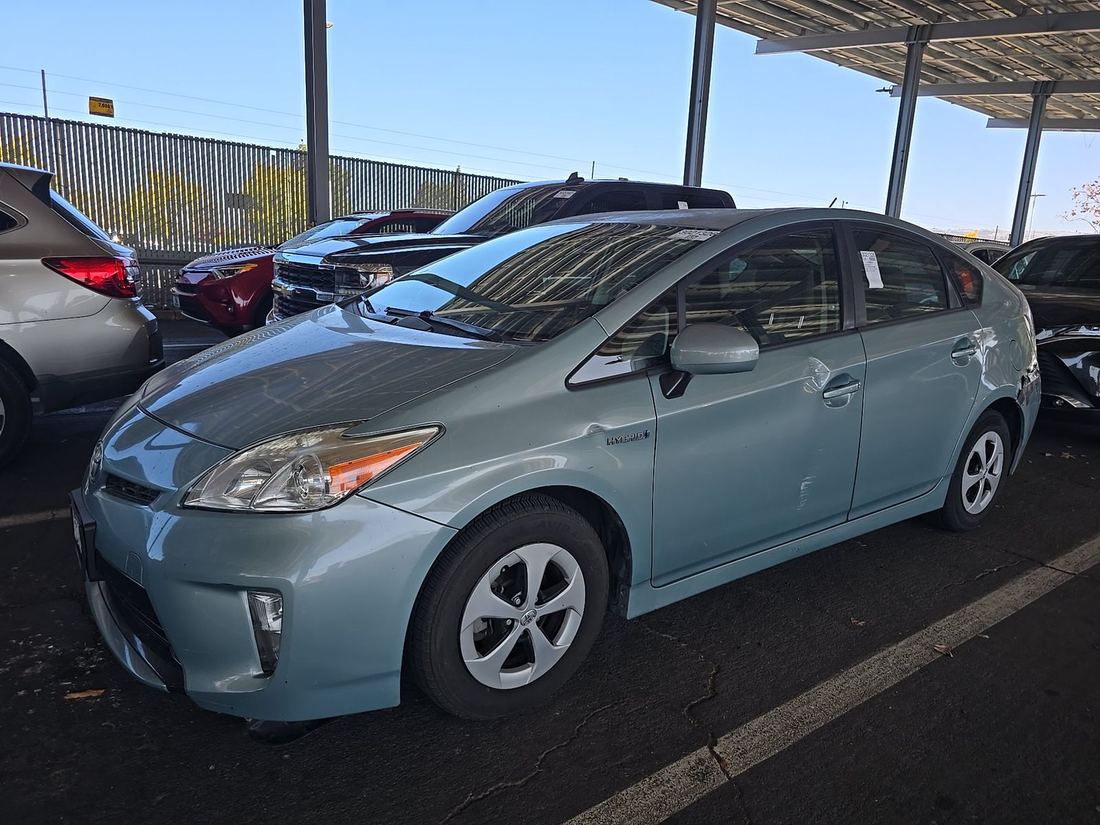 2013 TOYOTA ZVW30L