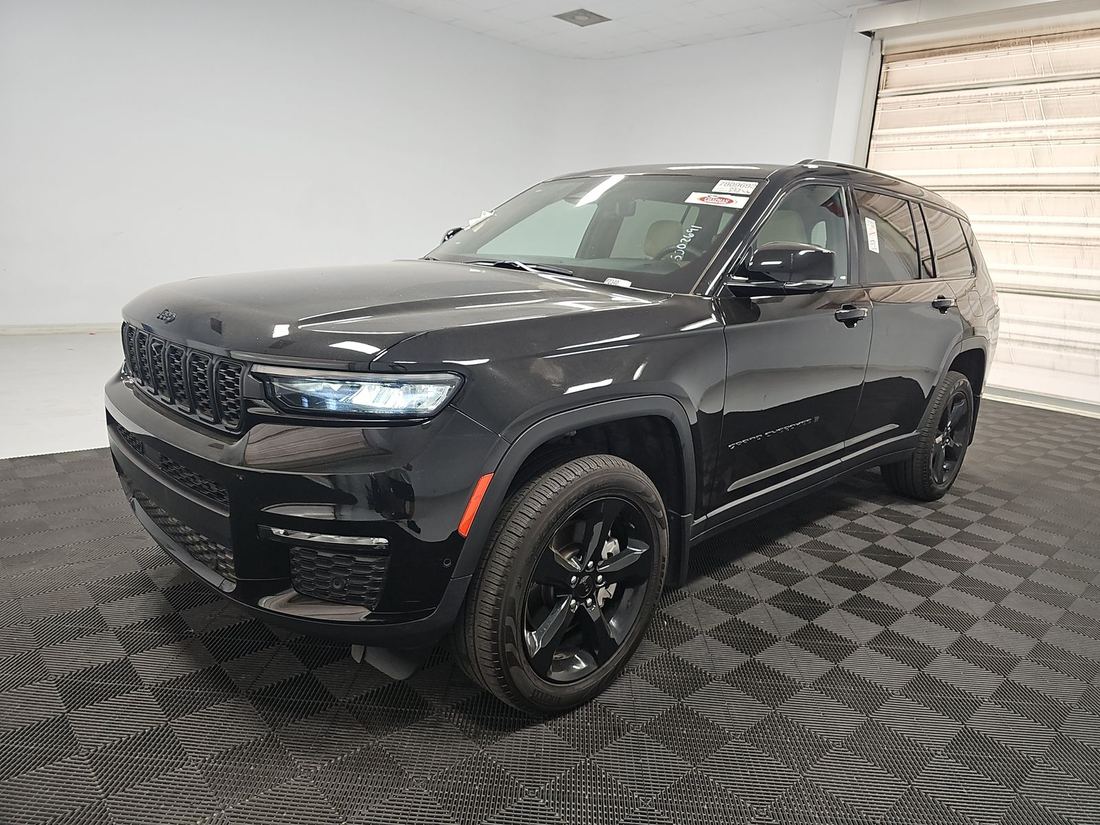 2025 JEEP Limited