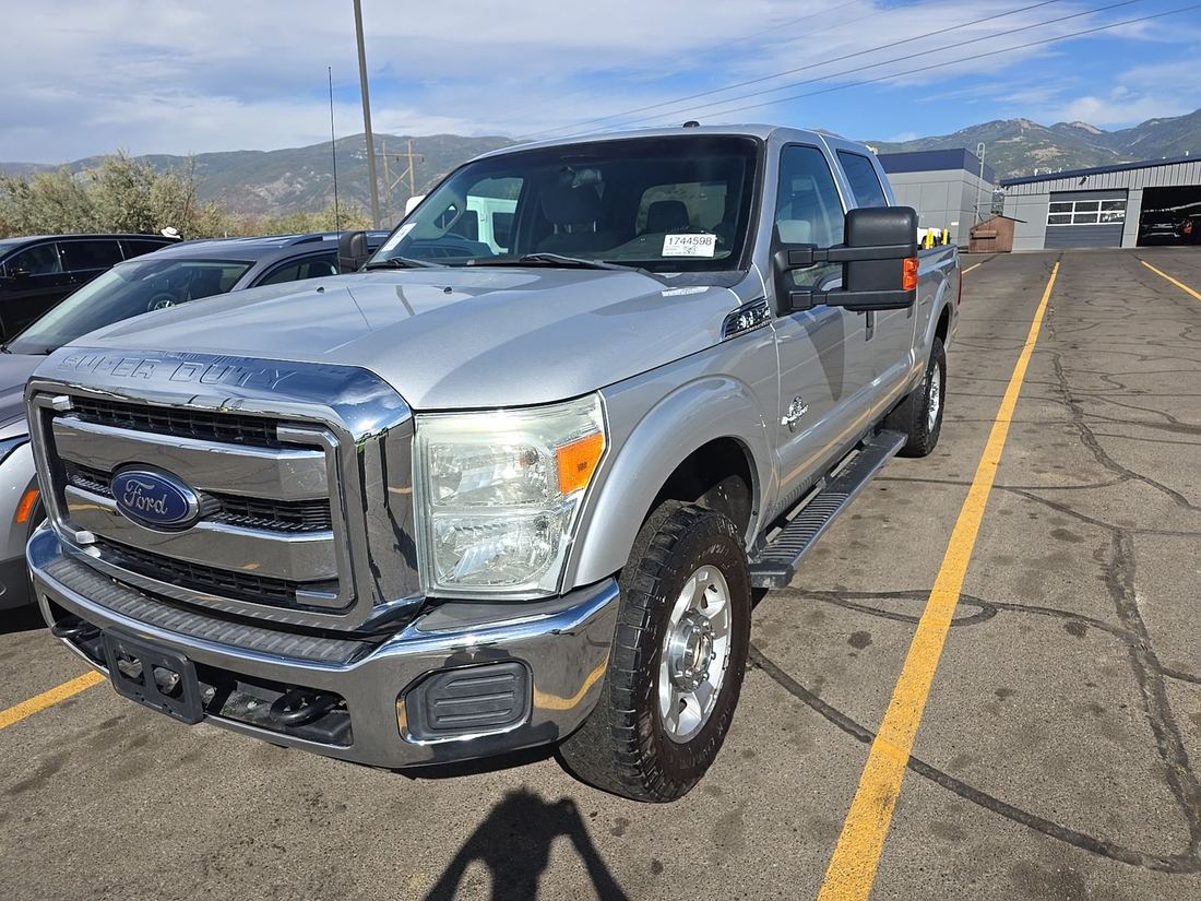 2015 FORD Super Duty - Single Rear Wheel