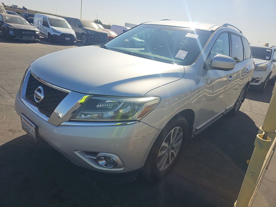 2015 NISSAN Pathfinder