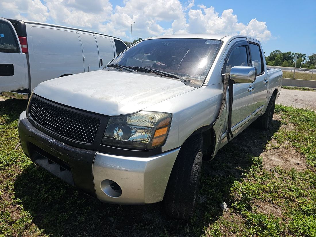 2004 Nissan Titan