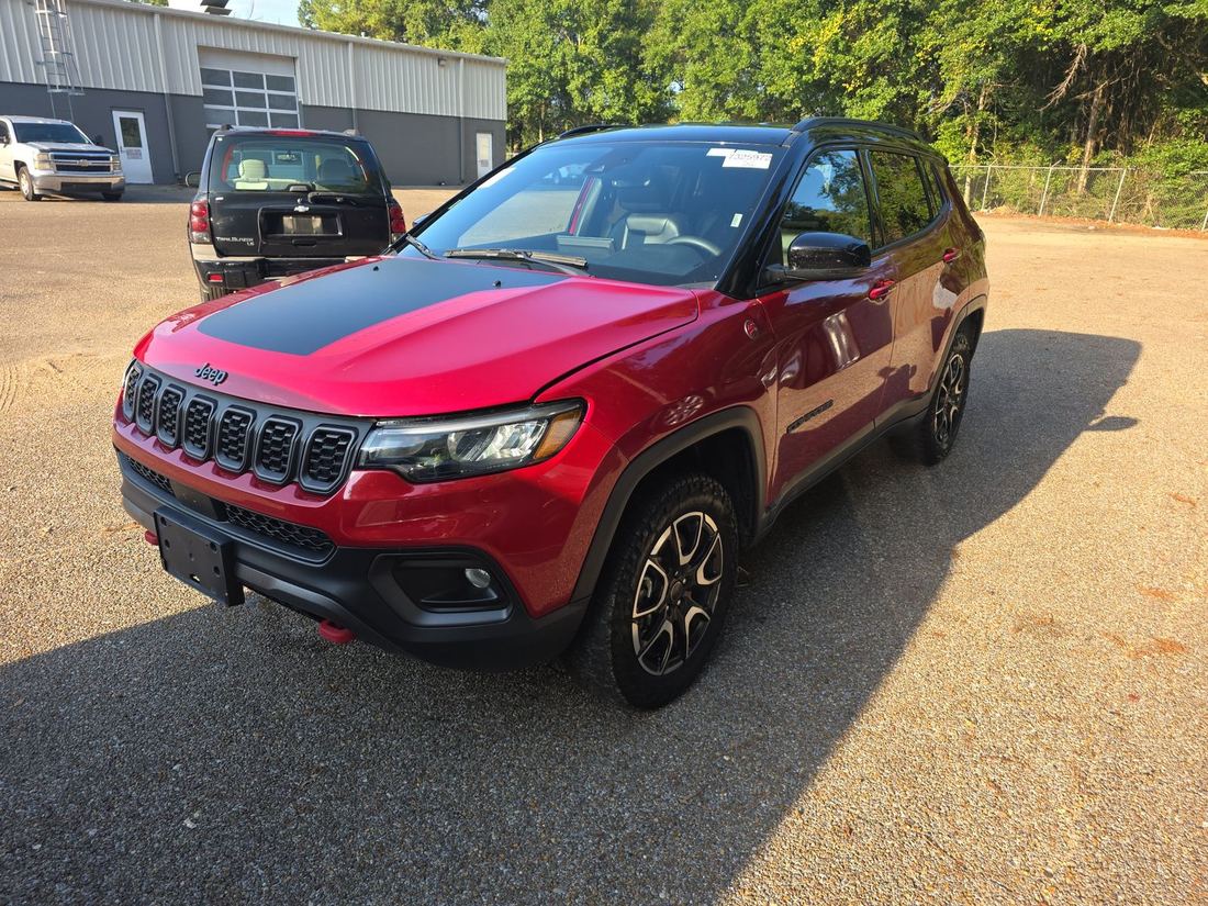 2025 JEEP Trailhawk