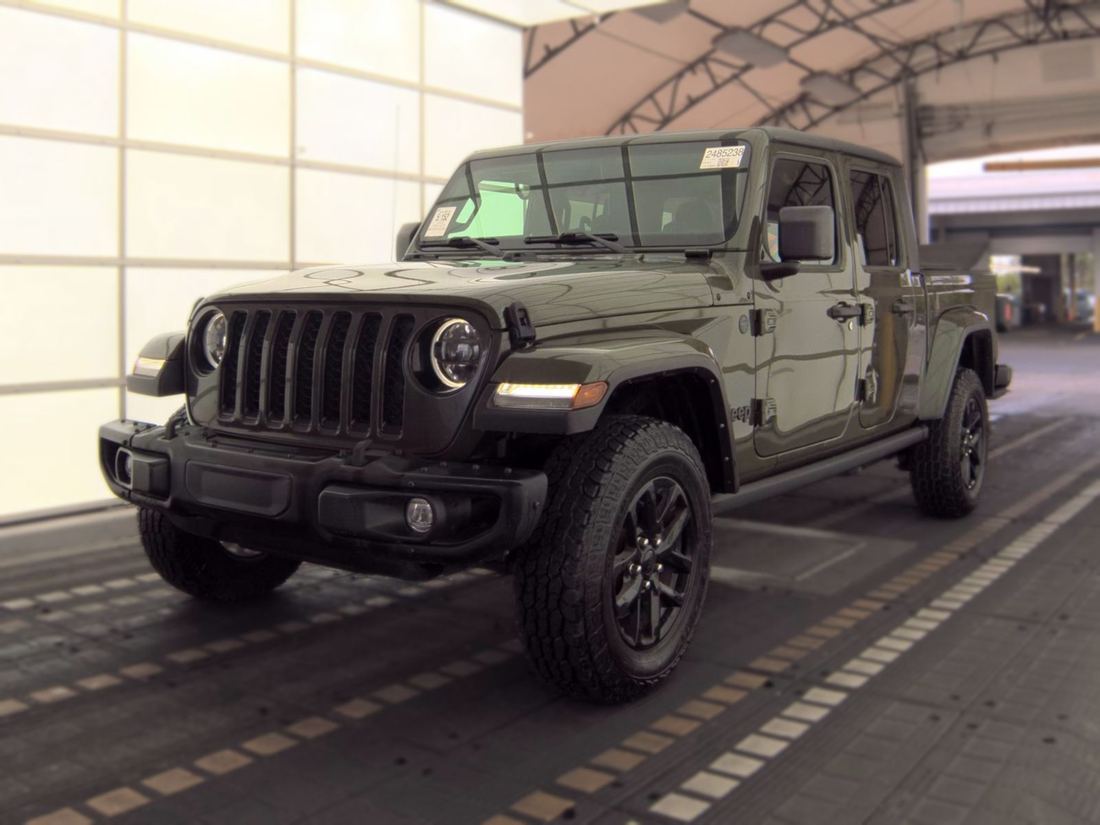 2023 JEEP Sport