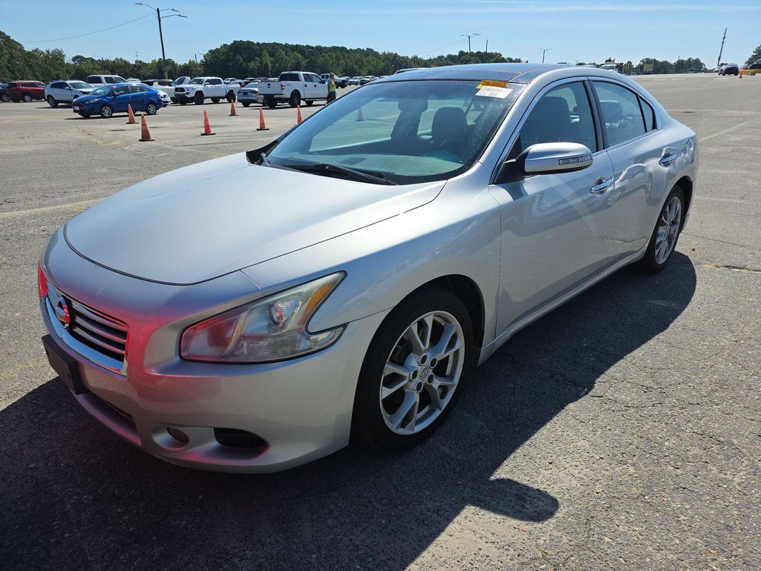 2014 NISSAN Maxima