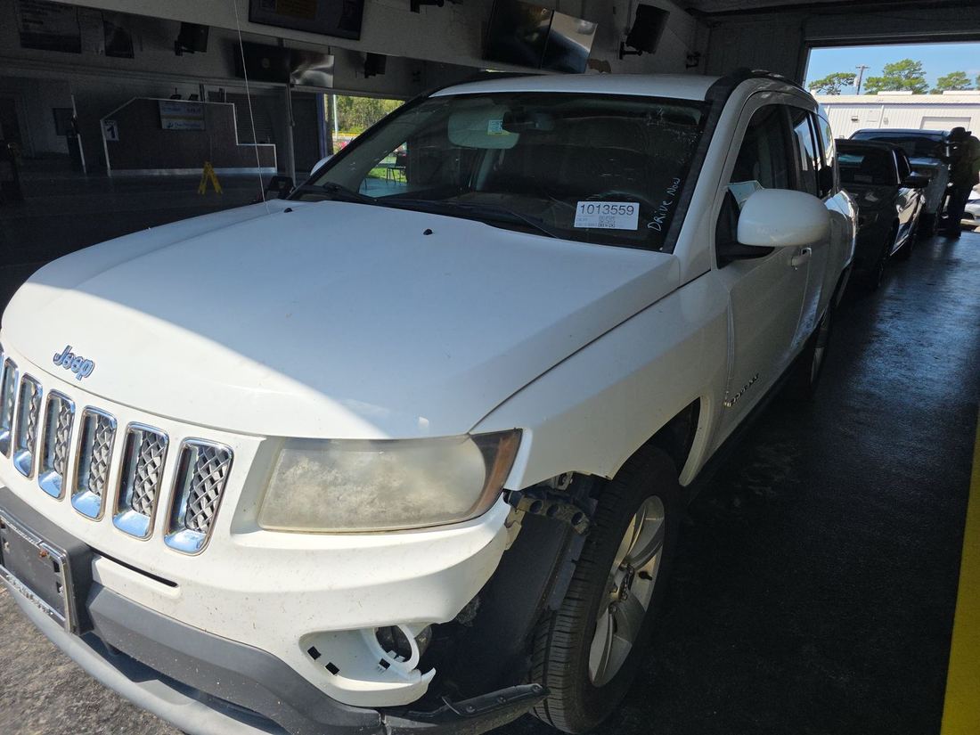 2014 JEEP Latitude