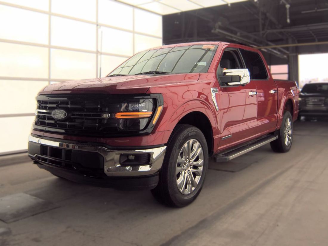 2024 FORD XLT