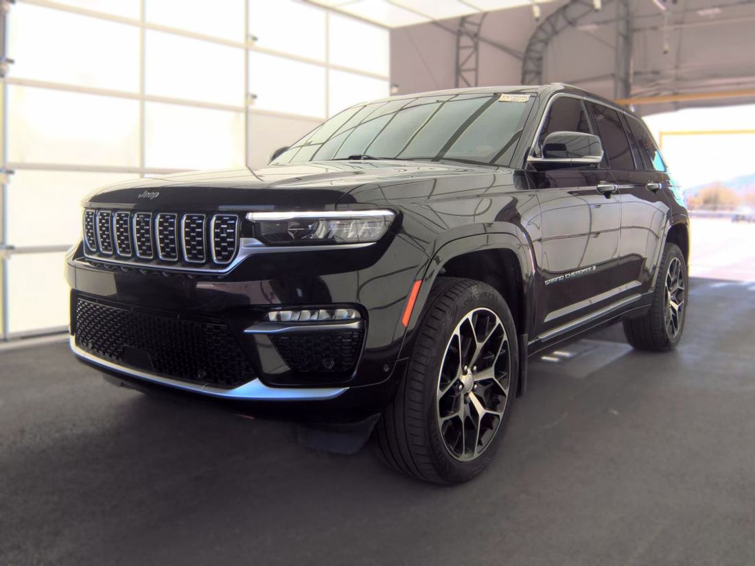 2022 JEEP Summit