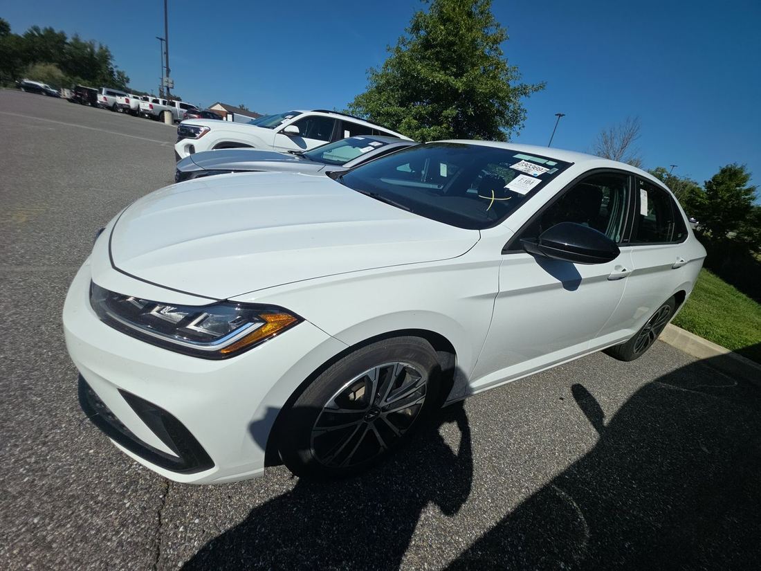 2025 VOLKSWAGEN Sport