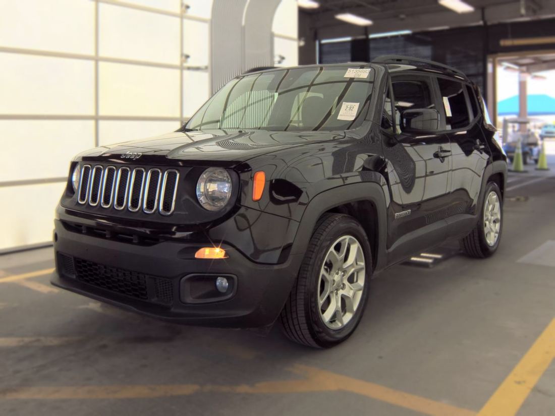 2017 JEEP Latitude (North for Canada)
