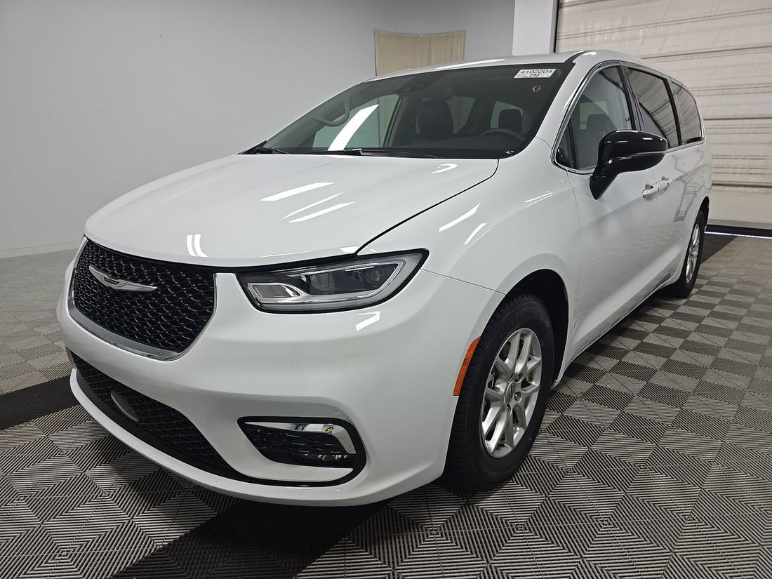 2024 Chrysler RU