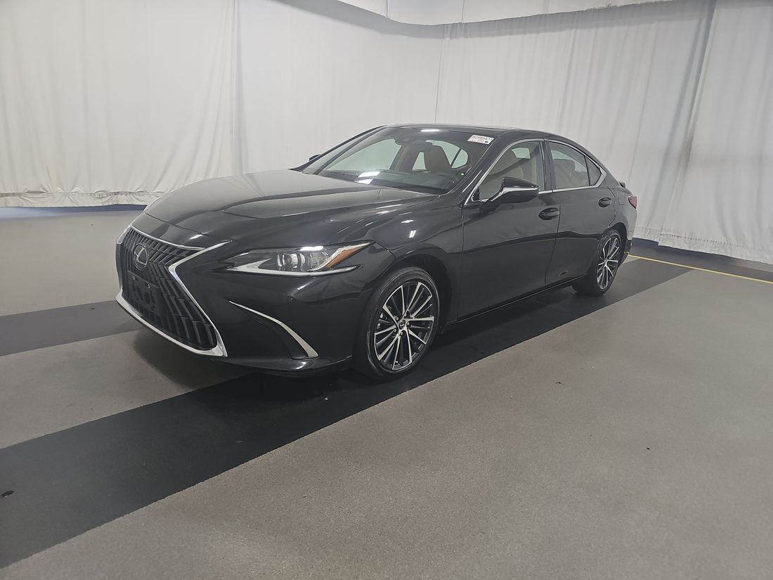 2024 LEXUS 10 Series
