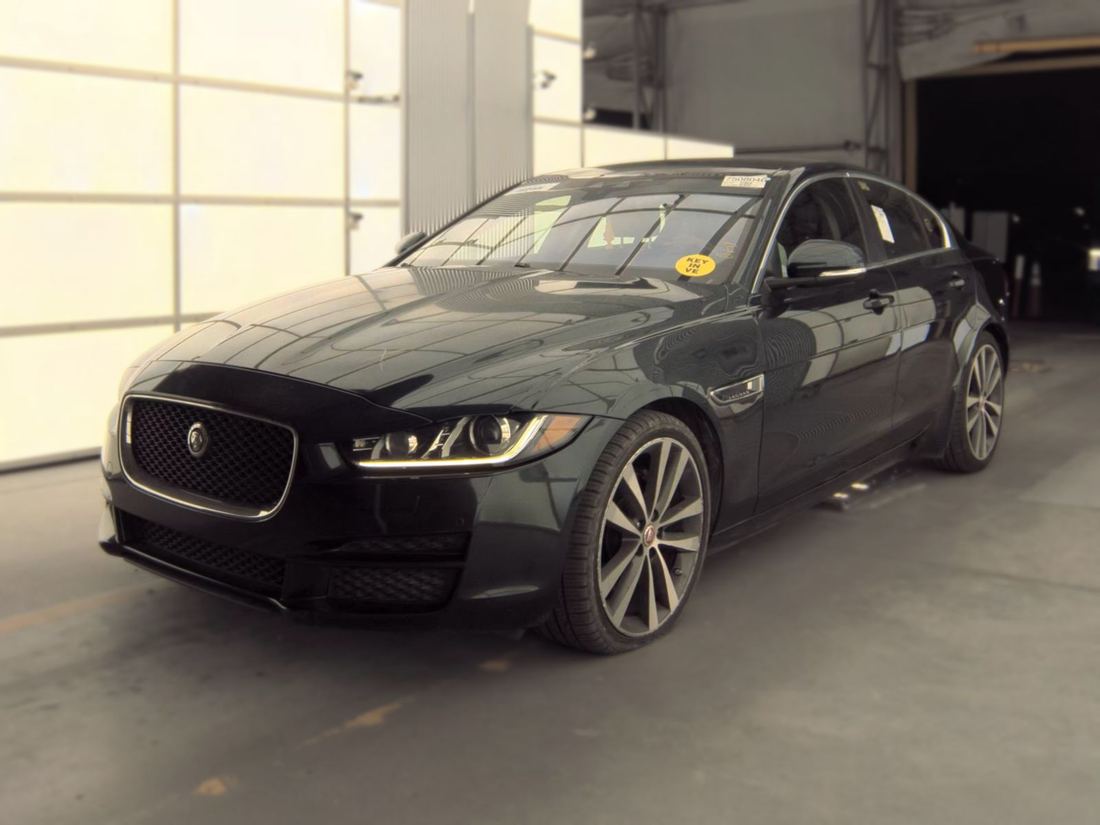 2017 JAGUAR Prestige