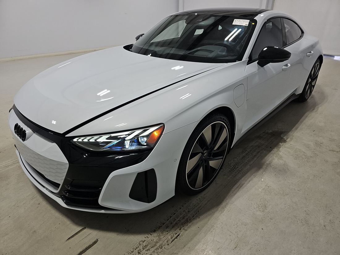 2024 AUDI quattro Prestige