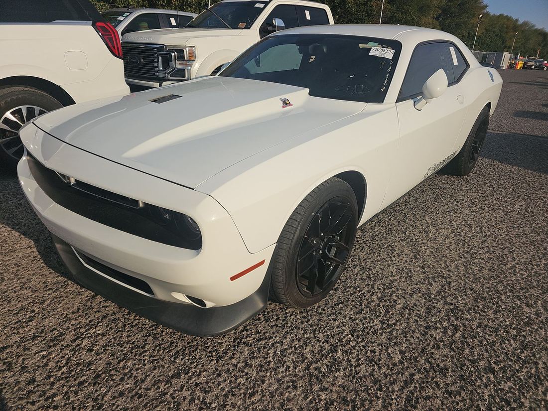 2016 DODGE LA
