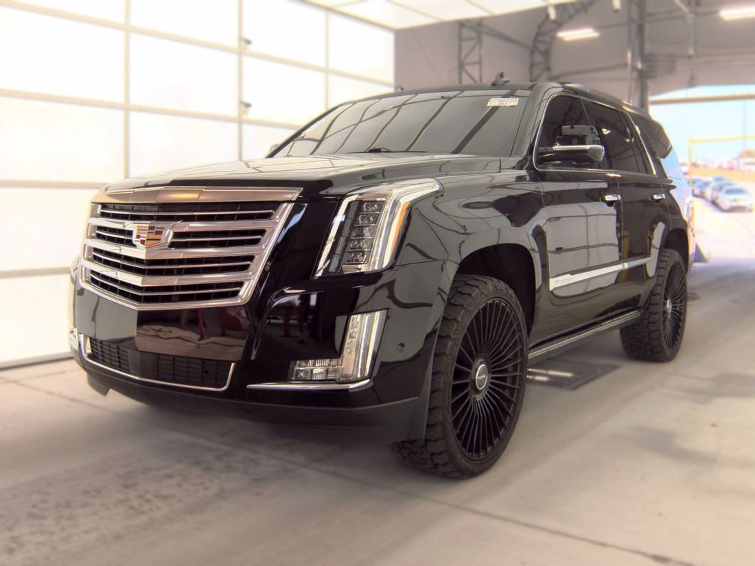 2017 CADILLAC Platinum