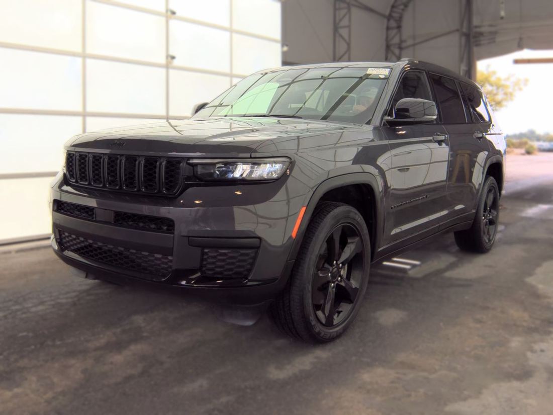 2023 JEEP Laredo, Altitude