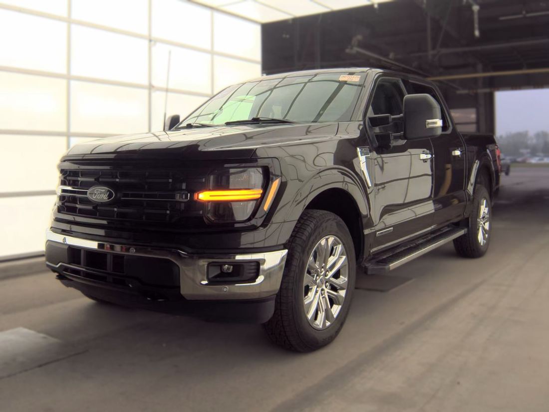 2024 FORD XLT