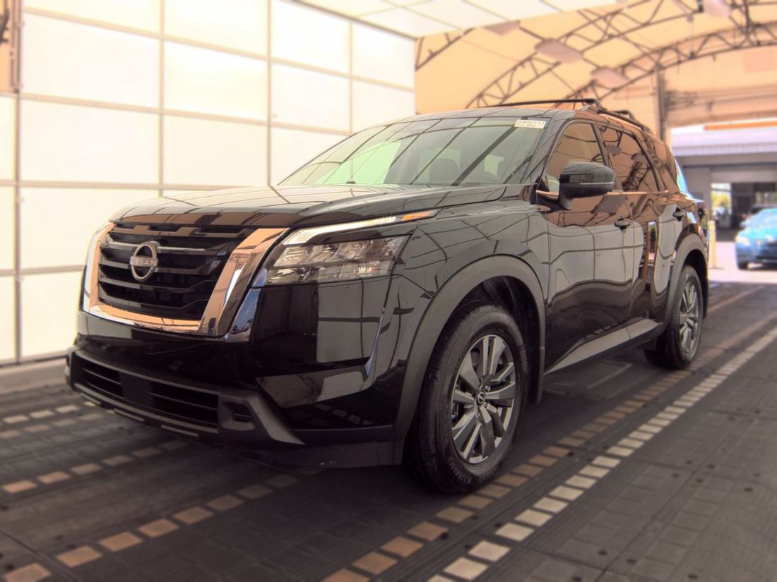 2025 NISSAN SV