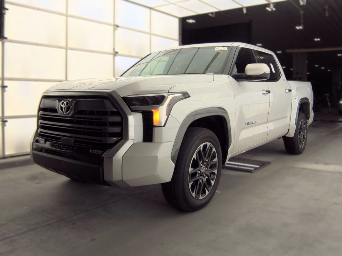 2025 TOYOTA 75 Series