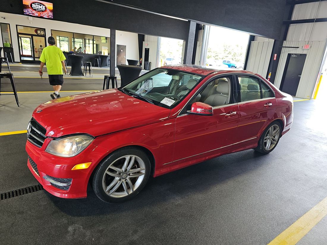 2014 Mercedes-Benz C250