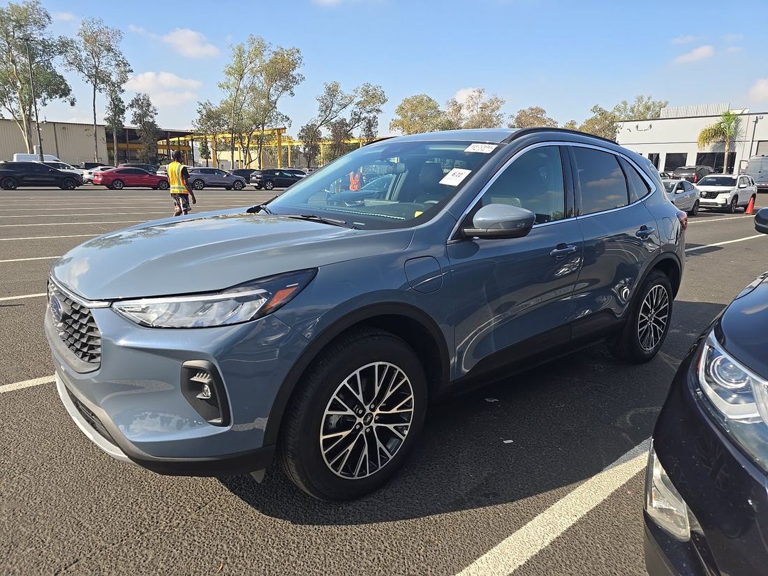 2025 FORD PHEV