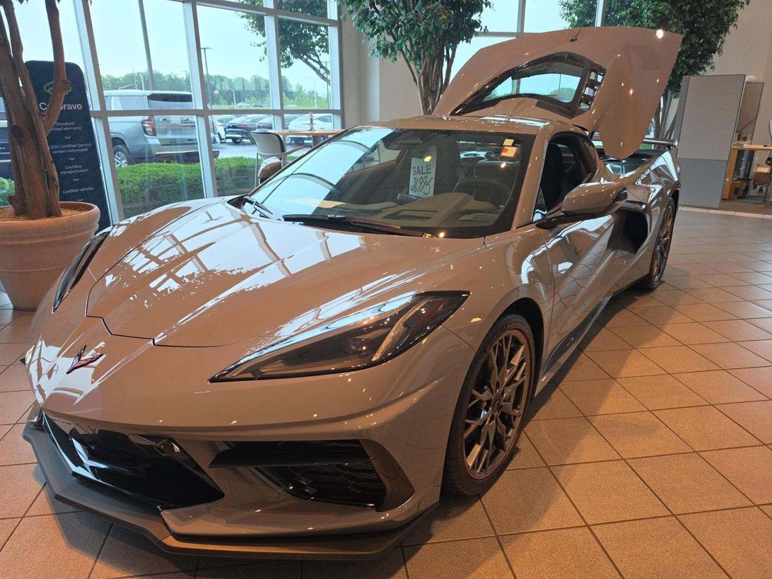 2025 CHEVROLET Preferred 2LT