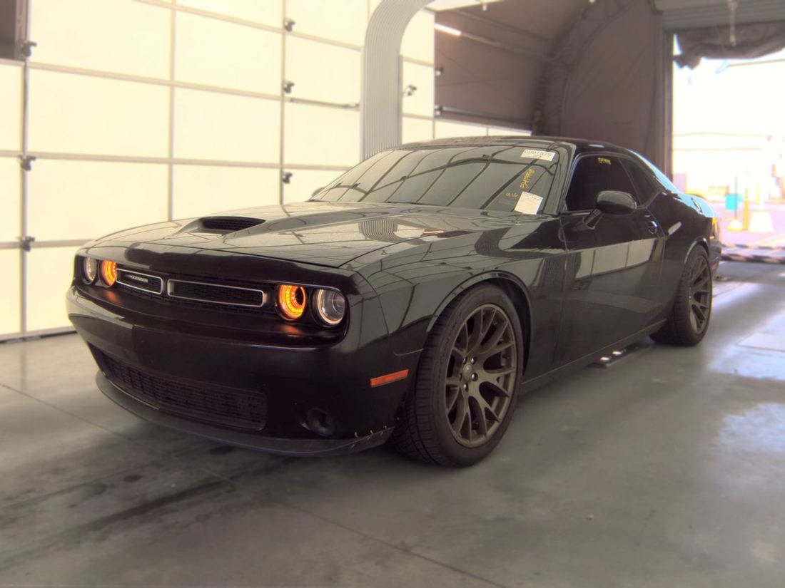 2017 DODGE LA