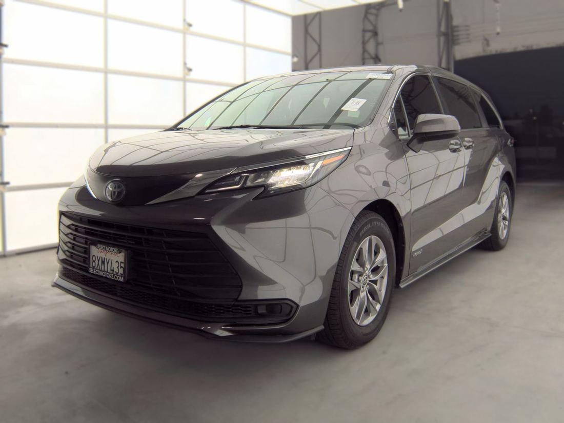 2021 TOYOTA AXLH40L