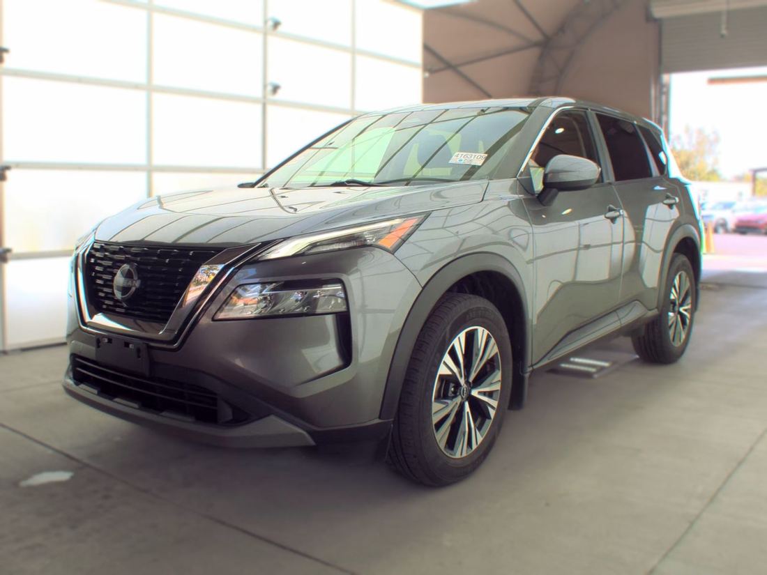 2023 NISSAN SV