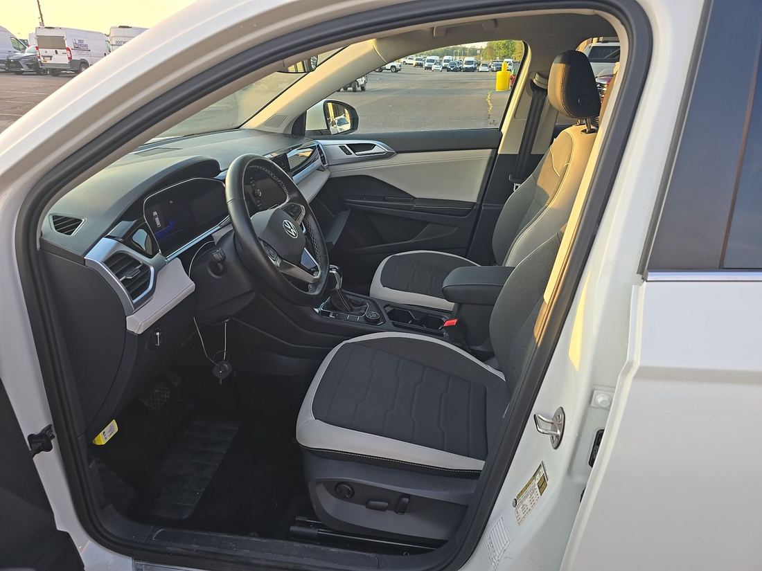 2025 VOLKSWAGEN 4Motion SE