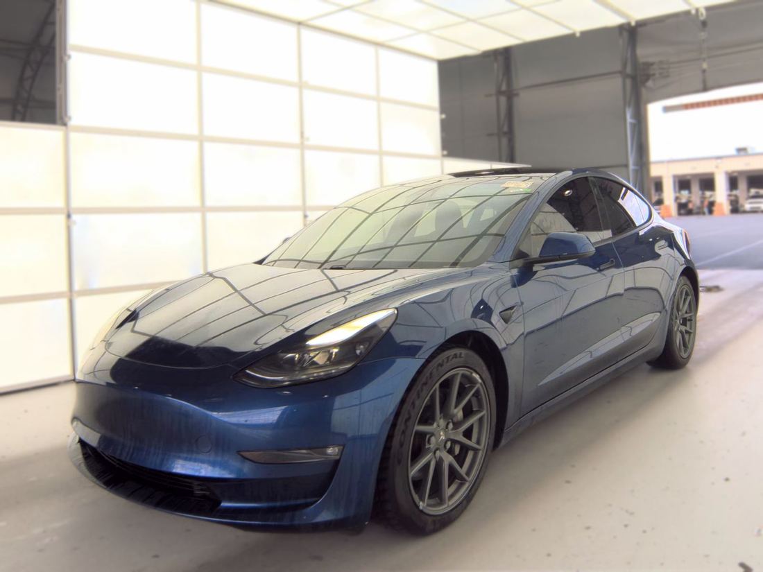 2021 TESLA Model 3